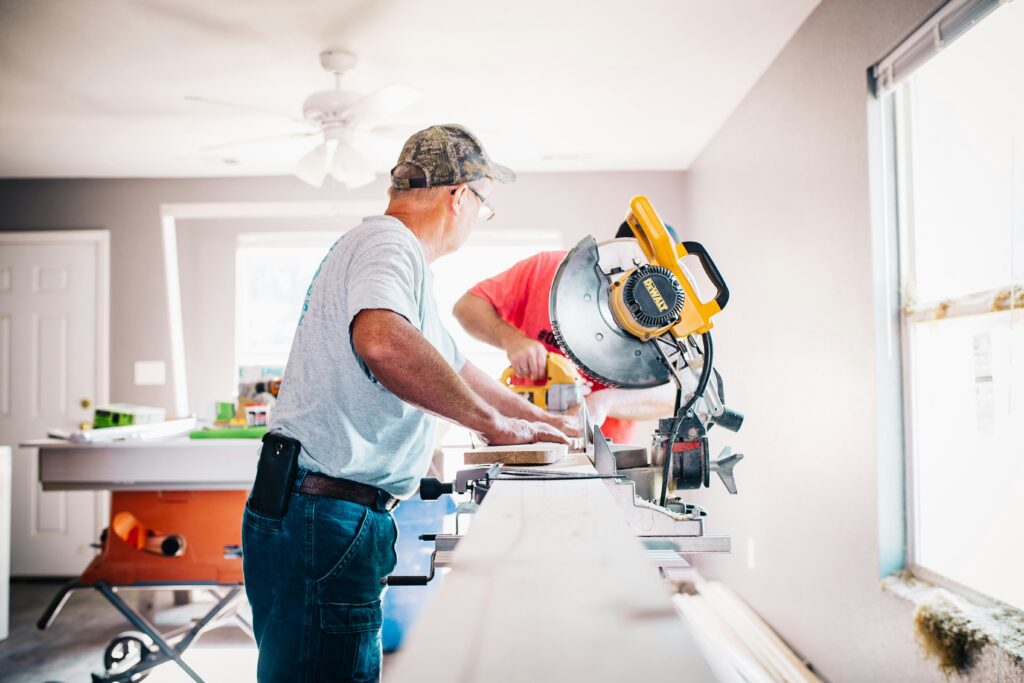 Trades people - carpentry