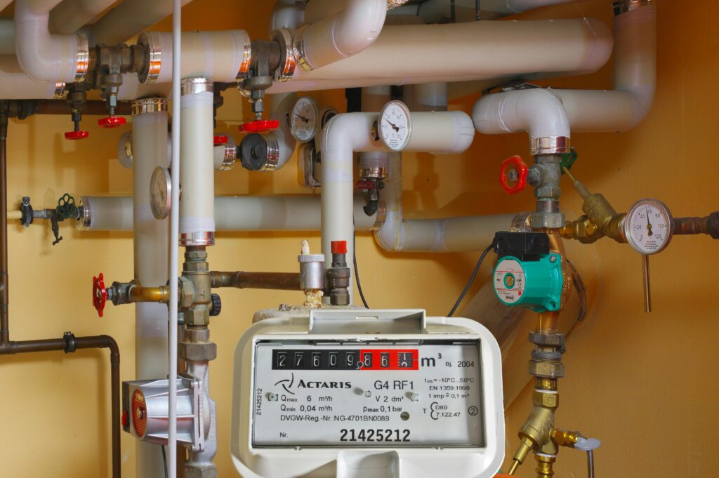 Trades people - gas